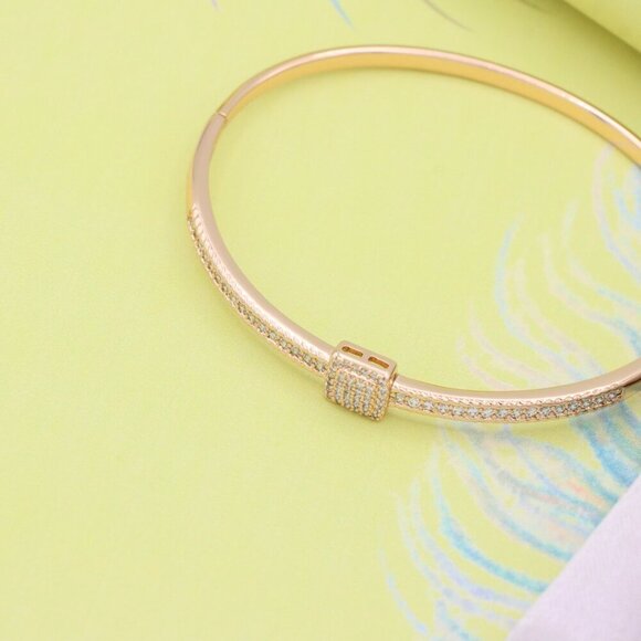 Elegant Rose Gold Bangle with Pave-Set Square Accent, XPBL0500 - Picture 3 of 12